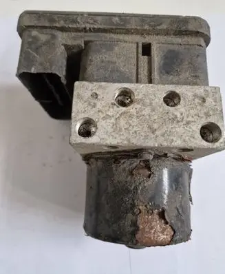 Citroen C5 ABS Pump 10096011103