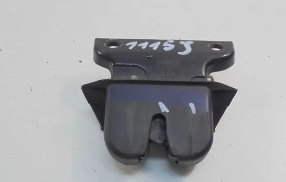 Audi A4 S4 B5 8D Tailgate/trunk/boot lock/catch/latch