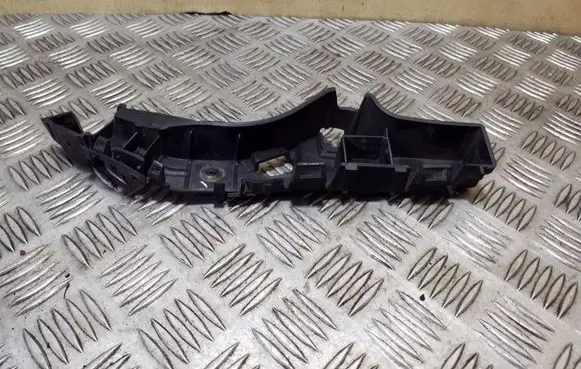 Chevrolet Captiva Front bumper mounting bracket 22747920