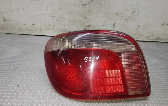 Toyota Yaris Rear/tail lights