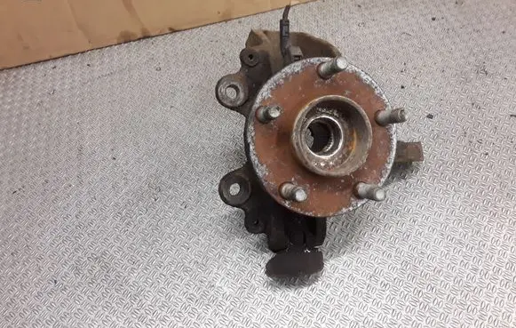 Ford Focus C-MAX Front wheel hub spindle knuckle