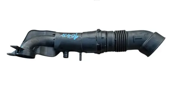 Peugeot 2008 II Air intake hose/pipe 9833016780