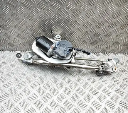 Maserati GranTurismo Front wiper linkage and motor 80065800 1592007630