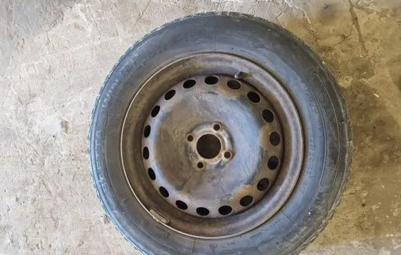 Renault Scenic II - Grand scenic II R15 spare wheel 