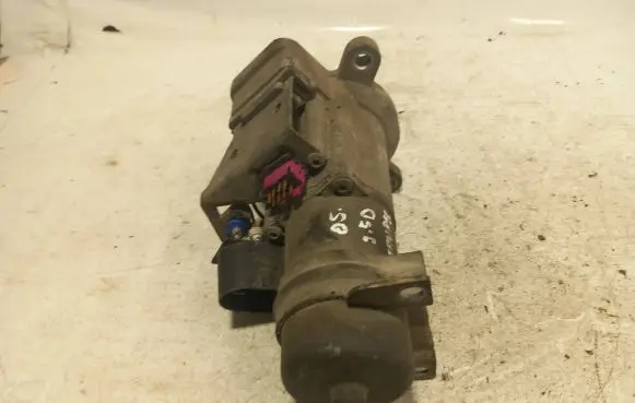 Volkswagen Touareg I Gearbox-reducer motor 0AD341601A 4752467A490 H010304
