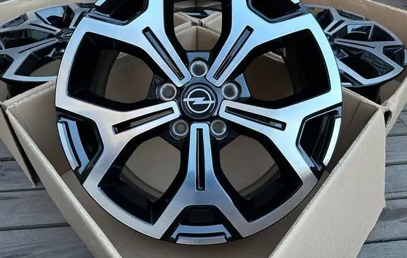 Opel Vivaro R17 alloy rim 403006285R
