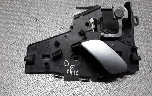 Rear door interior handle
