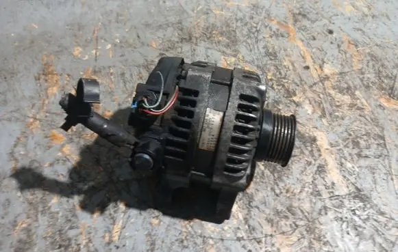 Volvo V50 Generator/alternator 3M5T10300YD