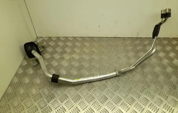 Audi A5 Air conditioning (A/C) pipe/hose 8W6816738B