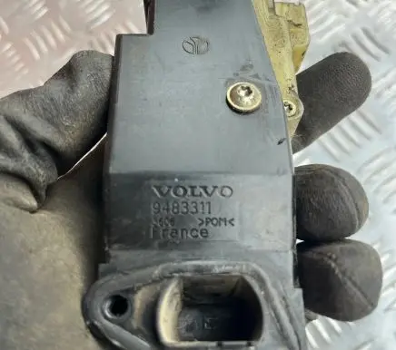 Fuel tank cap lock