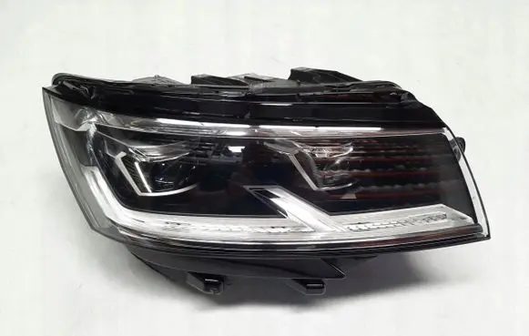 Volkswagen Transporter - Caravelle T6 Headlight/headlamp 7L1941036B
