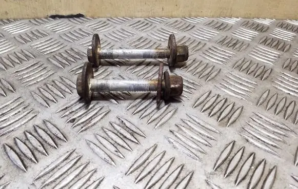 Skoda Yeti (5L) Rear suspension camber bolt 