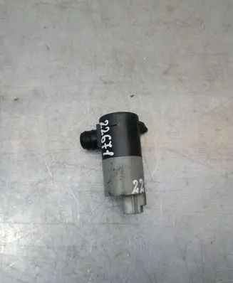 Toyota Auris 150 Windscreen/windshield washer pump 30892 070329A