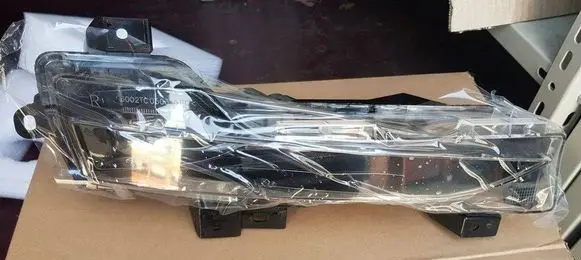 Tesla Model 3 Front fog light 1077392-00-F 107739200F 1077392