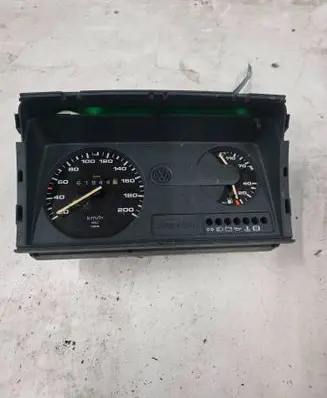 Volkswagen Polo II 86C 2F Speedometer (instrument cluster) 88471405