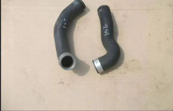 Mercedes-Benz R W251 Intercooler hose/pipe A2515280582