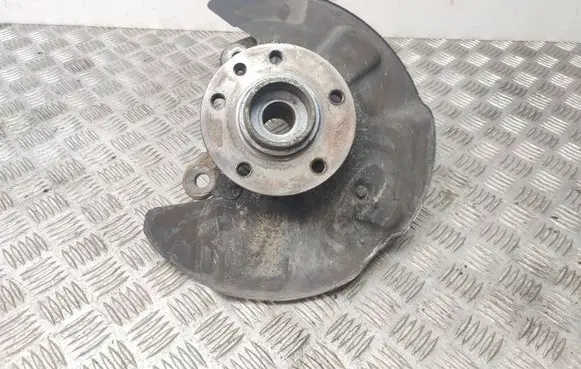 Volkswagen Transporter - Caravelle T5 Front wheel hub spindle knuckle