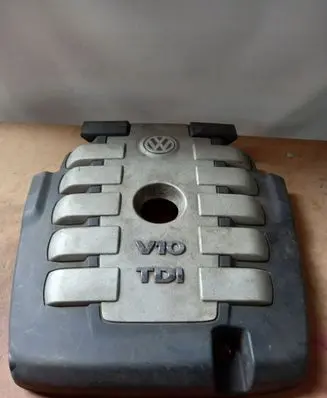 Volkswagen Touareg I Engine cover (trim) 07Z103935F