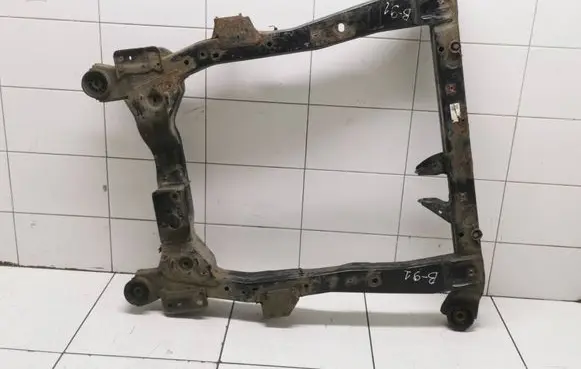 Opel Astra J Front subframe 367973422 13327070