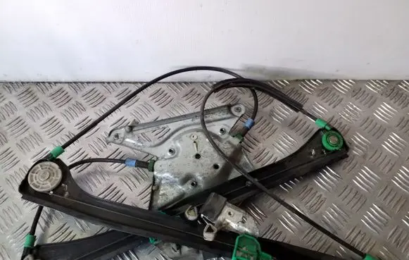 Audi A4 S4 B5 8D Front window lifting mechanism without motor 8D0837398C