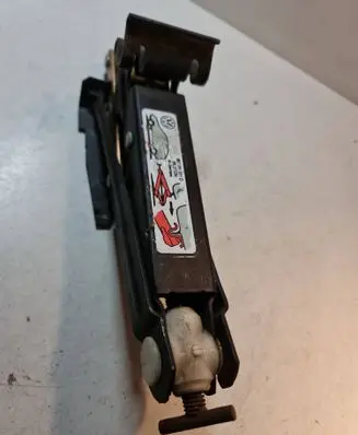 Volkswagen Polo Lift Jack 867011031D