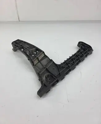 Rear bumper mounting bracket