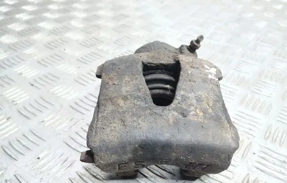 Volkswagen Golf IV Front brake caliper