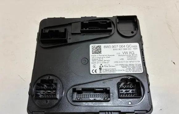 Audi A4 S4 B9 Comfort/convenience module 8W0907064GC