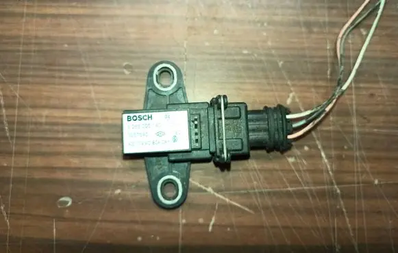 Renault Kangoo I Airbag deployment crash/impact sensor 0265005140