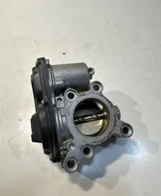 Ford Focus Throttle valve H6BG9F991AA