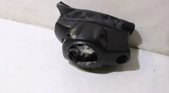 Steering wheel column trim