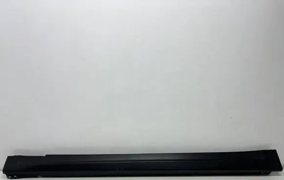 Foot area side trim