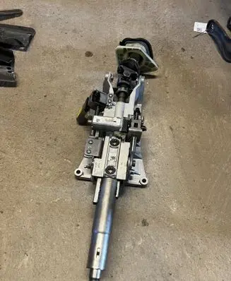 Jeep Grand Cherokee Steering wheel axle 0390203684 3K21A0122 14022400037
