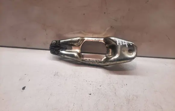 Audi A4 S4 B5 8D Clutch release arm fork 012141719