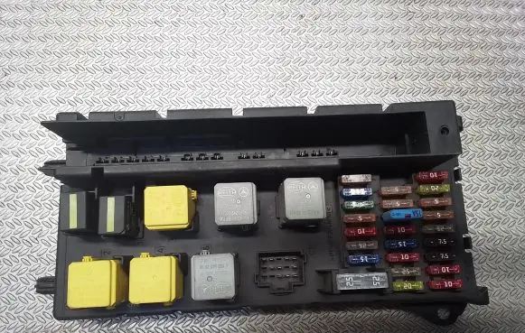 Mercedes-Benz Sprinter W906 Fuse module A9065454301