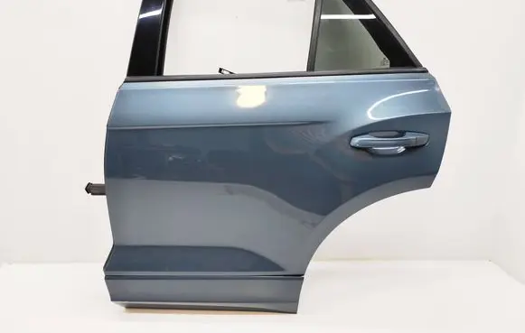 Volkswagen T-Roc Rear door