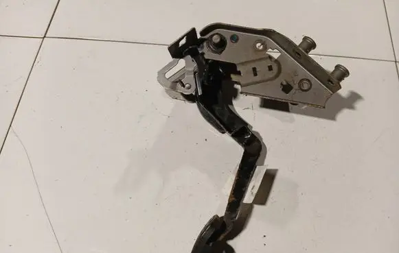 Brake pedal