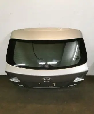 Toyota Avensis T270 Tailgate/trunk/boot lid