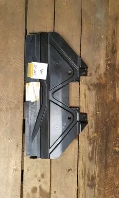 BMW 5 F10 F11 Intercooler air channel guide 51747255413