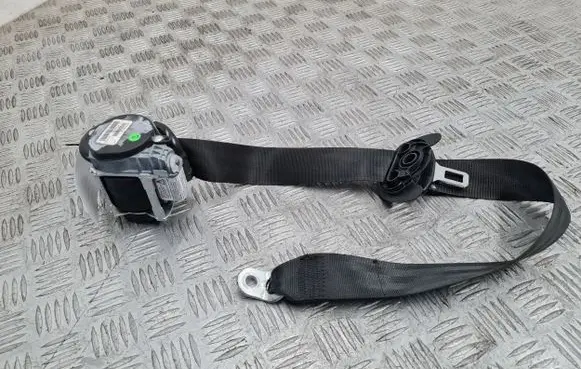 Volkswagen Jetta V Front seatbelt