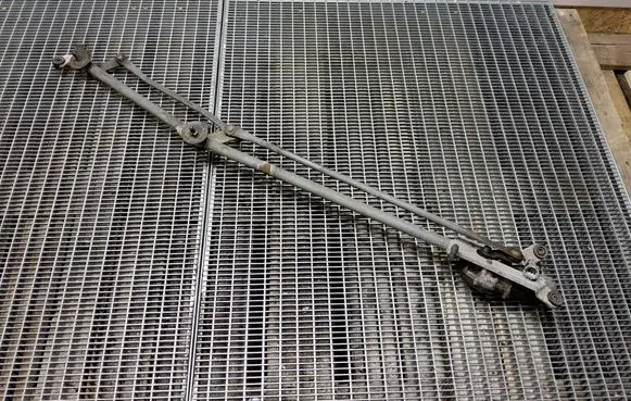 Nissan Elgrand Front wiper linkage 28810WL000