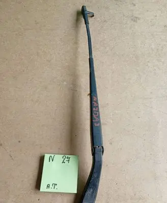 Mazda 3 I Front wiper blade arm 7856767