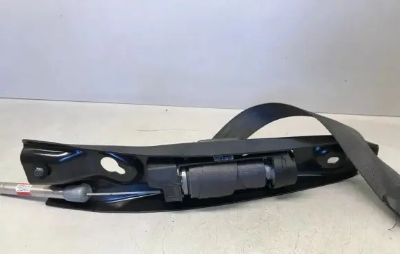 Volvo XC90 Front seatbelt 8619630