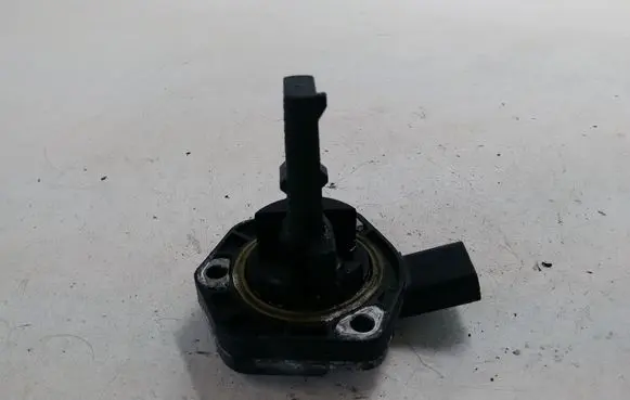 Audi A6 S6 C5 4B Oil level sensor 1J0907660B