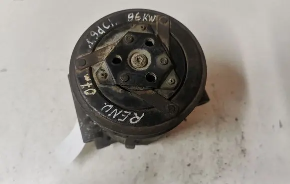 Renault Laguna II Air conditioning (A/C) compressor (pump) 01140554 8200678499