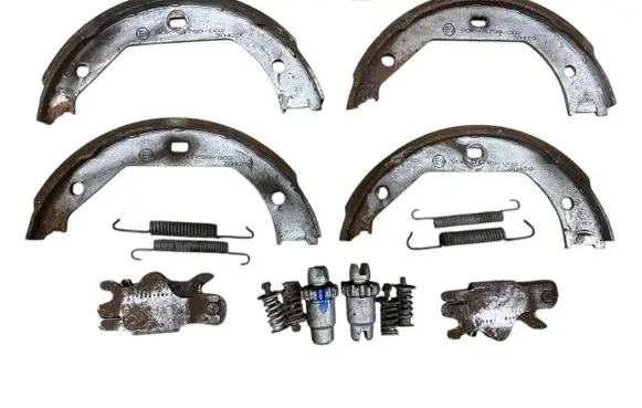 BMW 3 GT F34 Handbrake/parking brake pads 6761292 34416761292 6851437