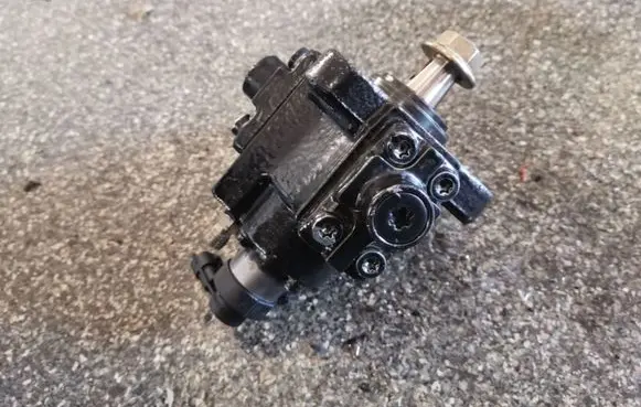 Opel Signum Fuel injection high pressure pump 0445010097