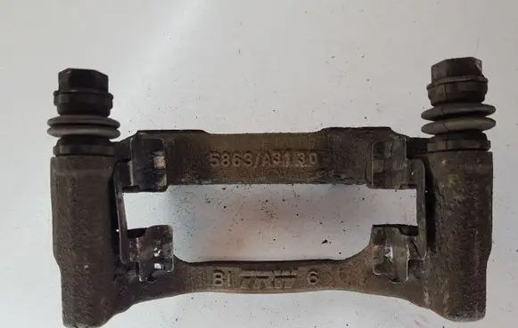Peugeot 3008 I Brake caliper pad carrier rear 