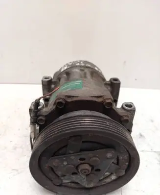 Renault Scenic I Air conditioning (A/C) compressor (pump) 7700111036