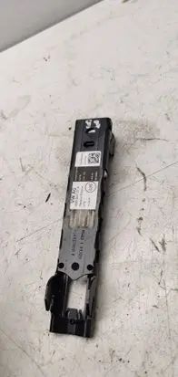 Volkswagen PASSAT B8 Seat belt height adjuster 4M0857819